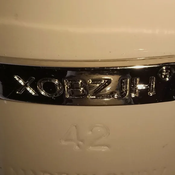 S🙁RRY No Longer Available* Please check out my other size 10 shoes😀 available. - Picture 6 of 9